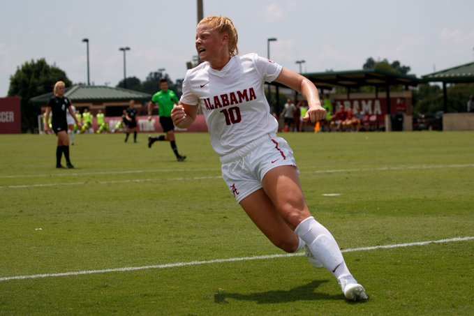 Alabama soccer player Riley Mattingly
